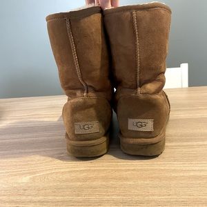 UGG BOOTS